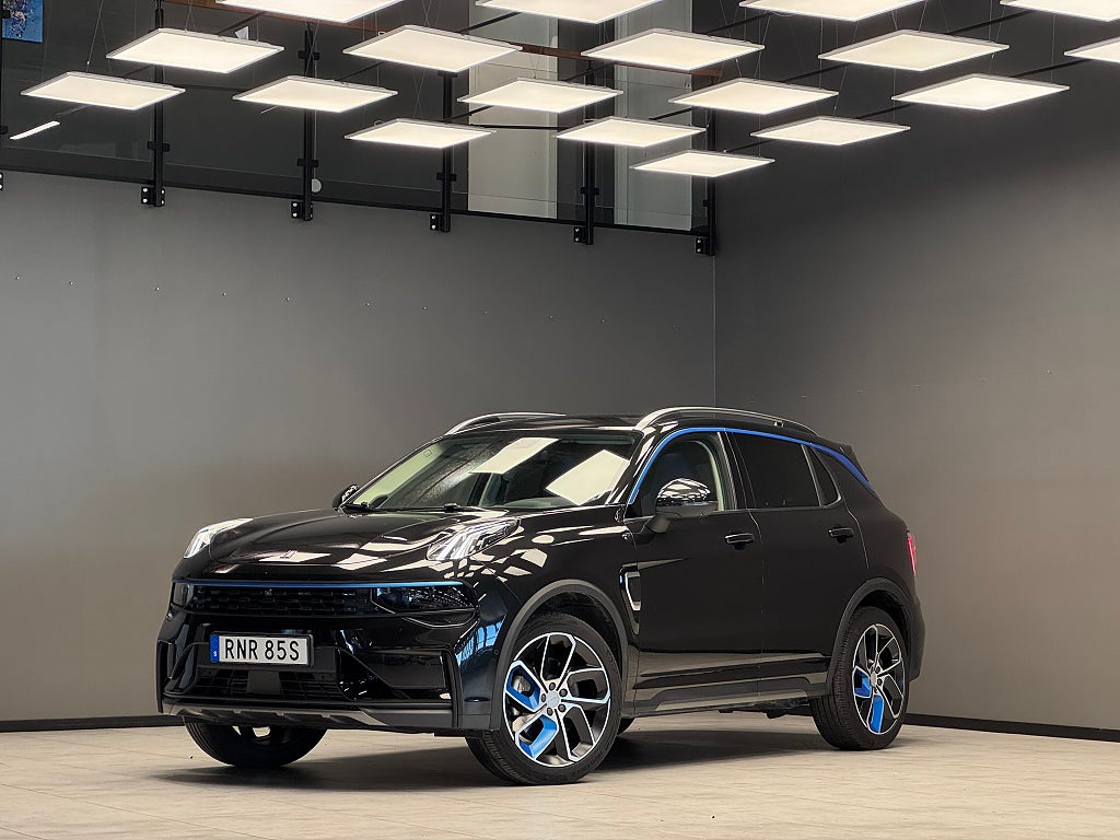 Lynk & Co 01 PHEV DCT / Panorama / Navi / Infinity / 360°