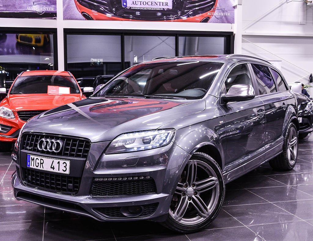 Audi Q7 3.0 TDI V6 DPF quattro S Line|Pano|7Sits|D-Värm|Bose