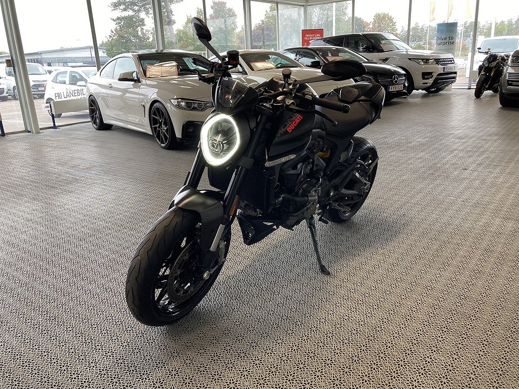 Ducati Monster 0.94 V2 DQS (111hk) Svensksåld