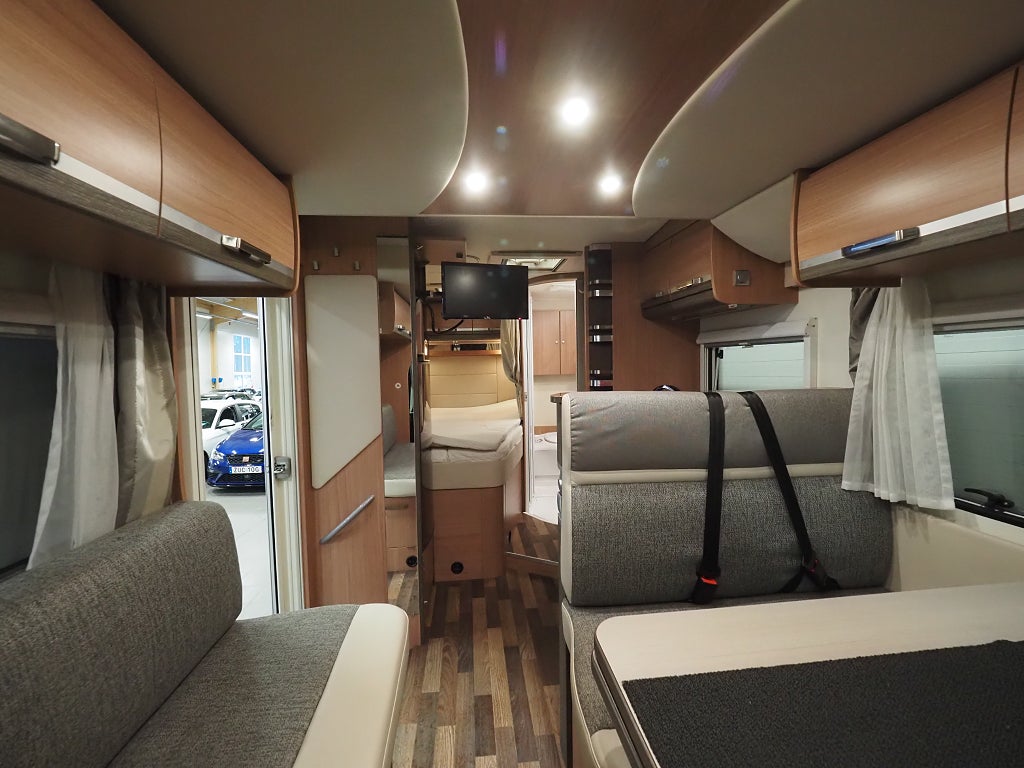 Knaus Sky Wave 650 MF | Taksäng | Markis | B-kamera | 3850kg