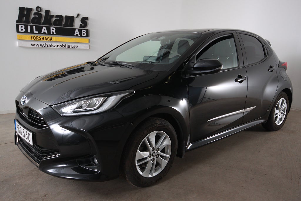 Toyota Yaris Hybrid CVT Style | Automat | 360:-/årsskatt