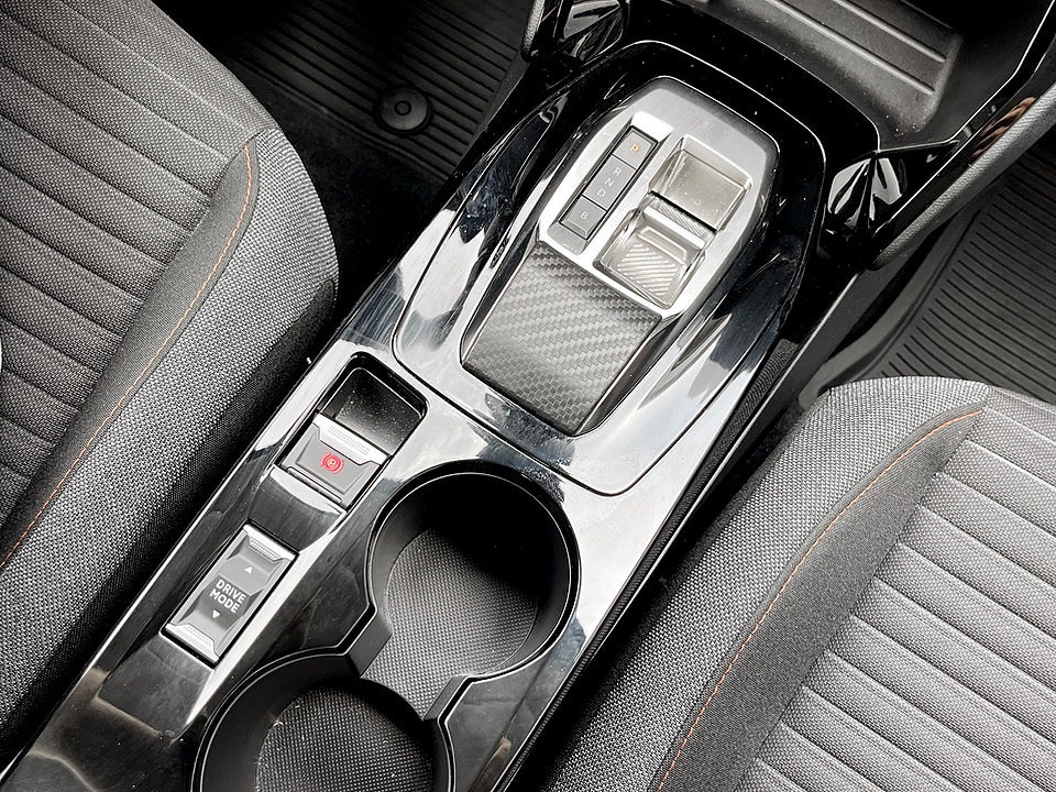 Bild på Peugeot E-208 Active 50 kWh 136hk CARPLAY BACKSENSORER
