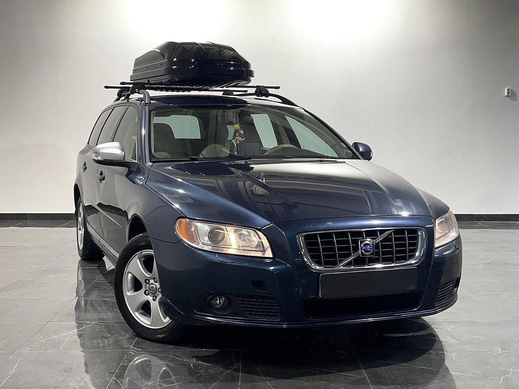 Volvo V70 2.0 FLEXIFUEL MOMENTUM NAVI SVENSK NYSERVAD