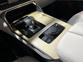 SUV Mazda CX-60 19 av 26