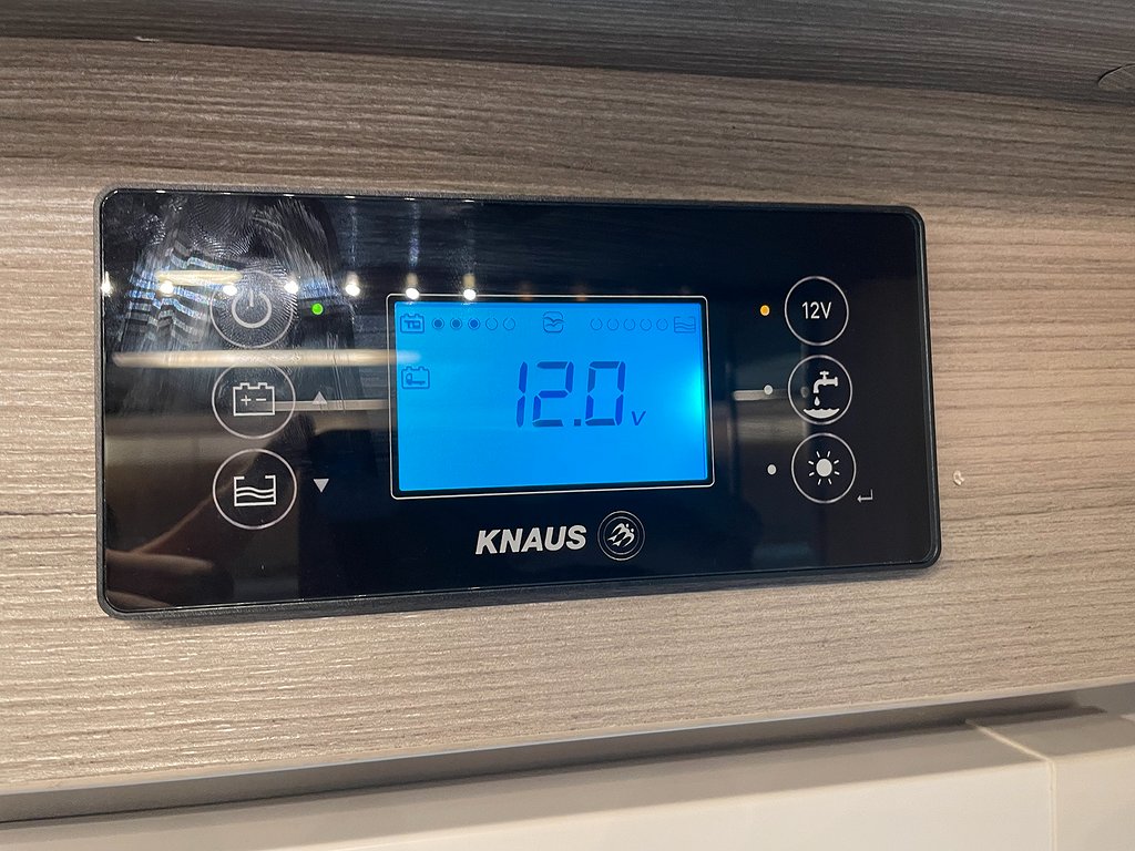 Knaus Sky TI 700 MEB /Hyd-stöd/AC bodel/Solcell/Badrum bak - Knaus