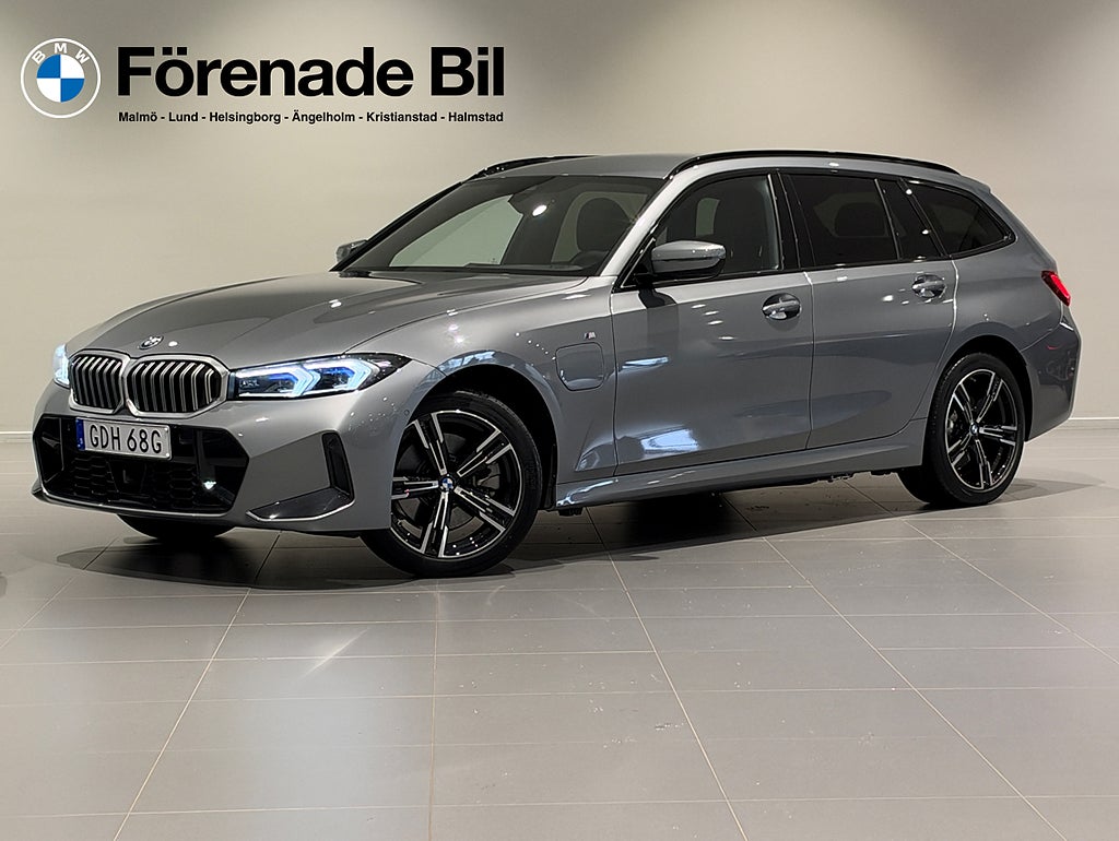 BMW 330e