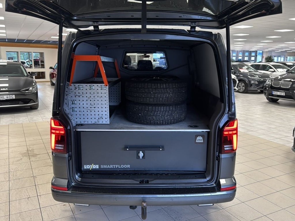 Volkswagen Transporter 2022 - miniatyr 7