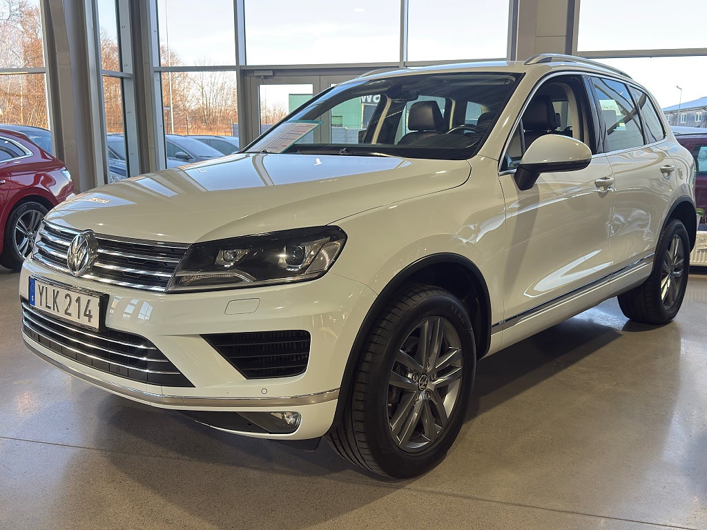 Volkswagen Touareg 3.0 V6 TDI BMT 4M (P-värm, Drag, Kamera)
