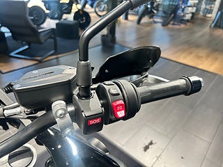 BMW F750GS /3,45%/Chassisänkt/Motorbågar/703 mil