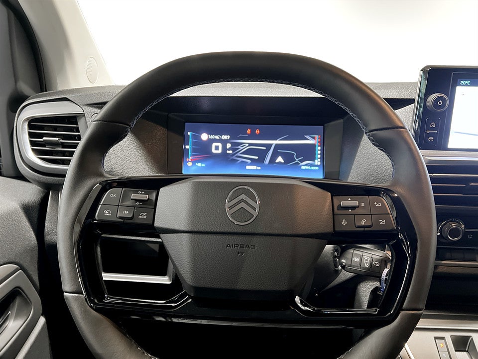 Bild på Citroën SpaceTourer Plus 2.2 BHDi 180hk Aut 9-SITS DUBBLA SKJUTDÖRRAR