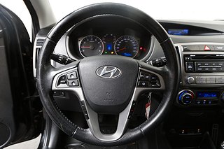 Halvkombi Hyundai i20 9 av 18