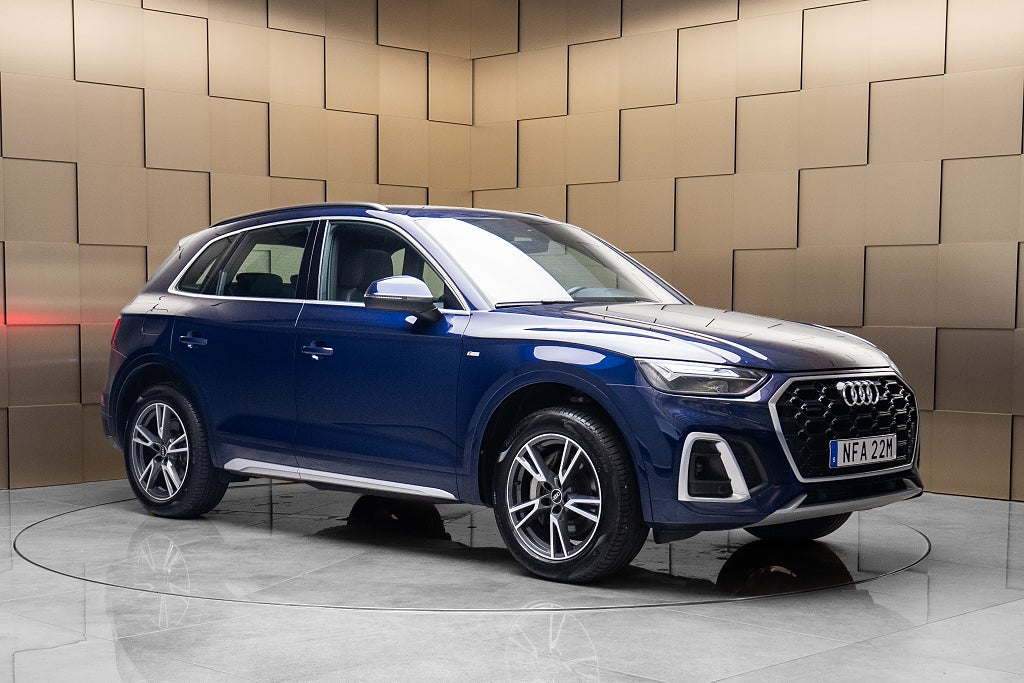 Audi Q5 55 TFSI e quattro S Line / Pano / Drag / Kamera