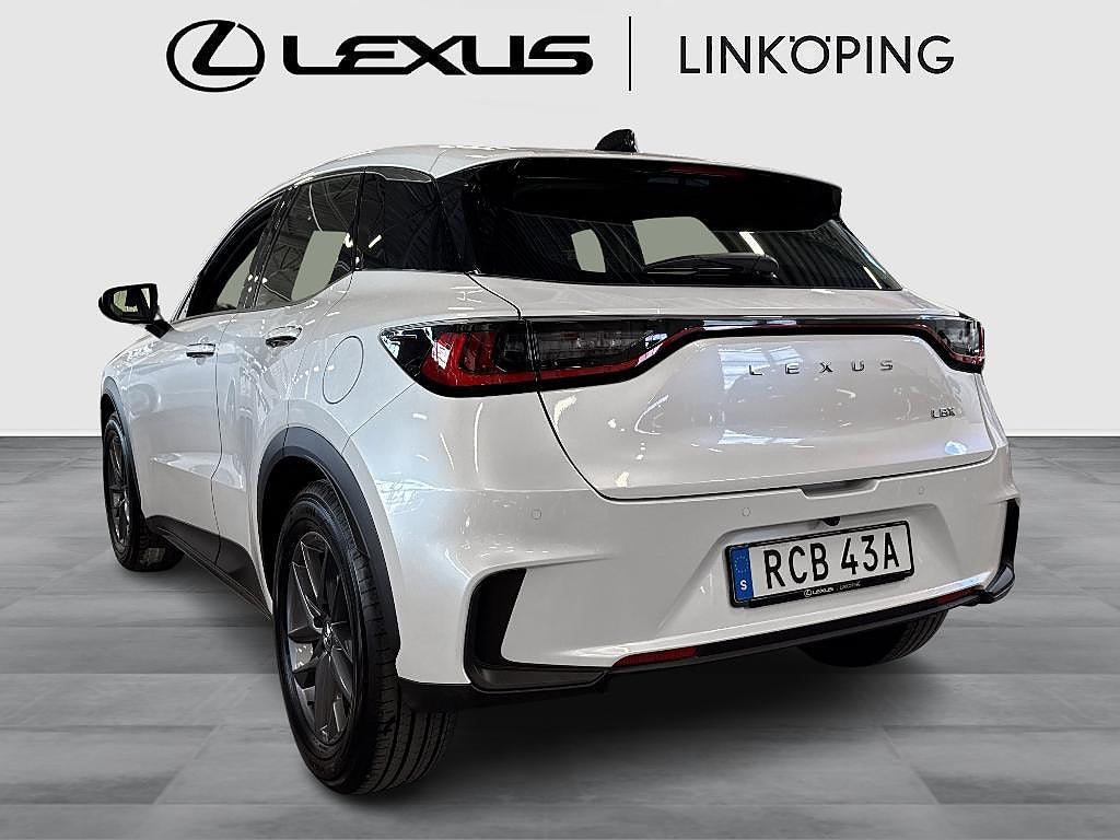 Lexus LBX 2025 - miniatyr 2