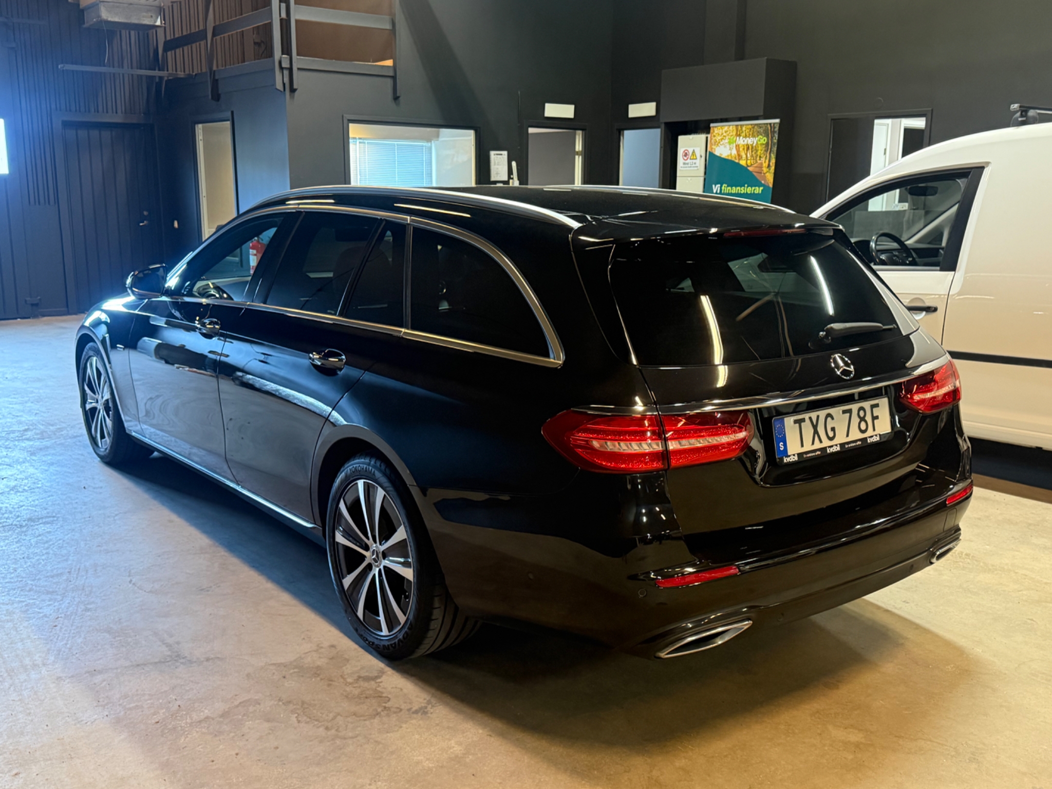 Mercedes-Benz E 2019, bild 7/10