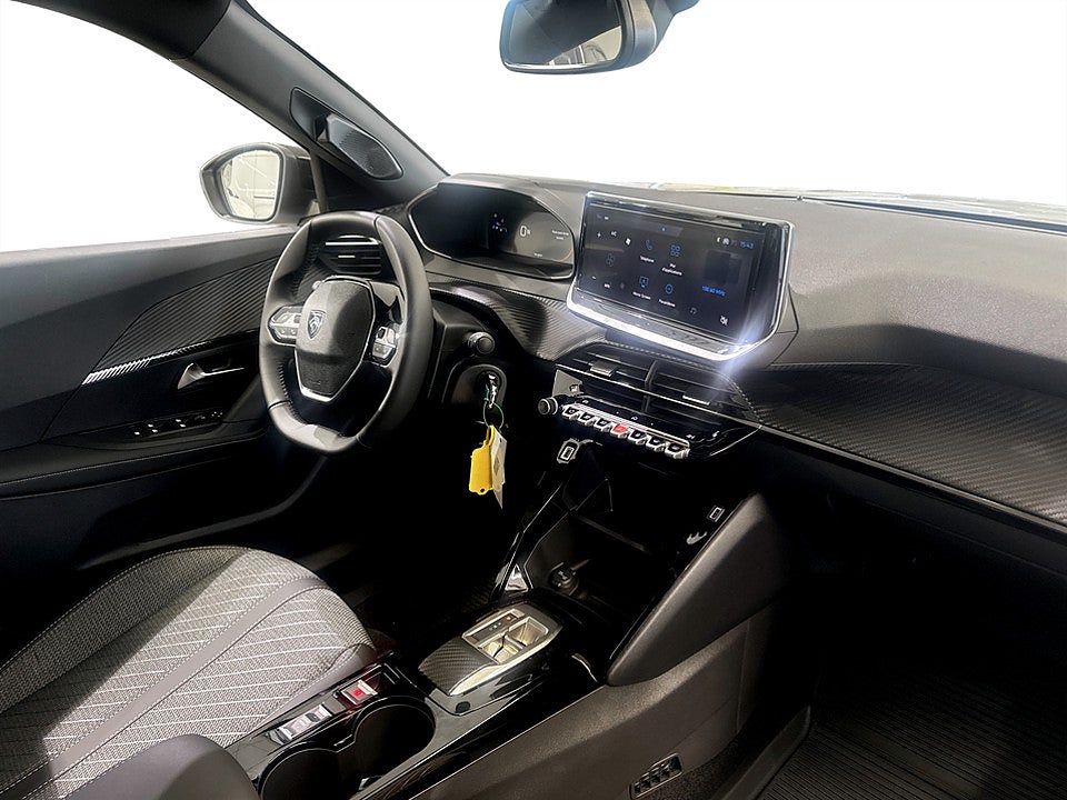 Bild på Peugeot 2008 Allure Hybrid 145hk Aut - PRIVATLEASING INK VINTERHJUL