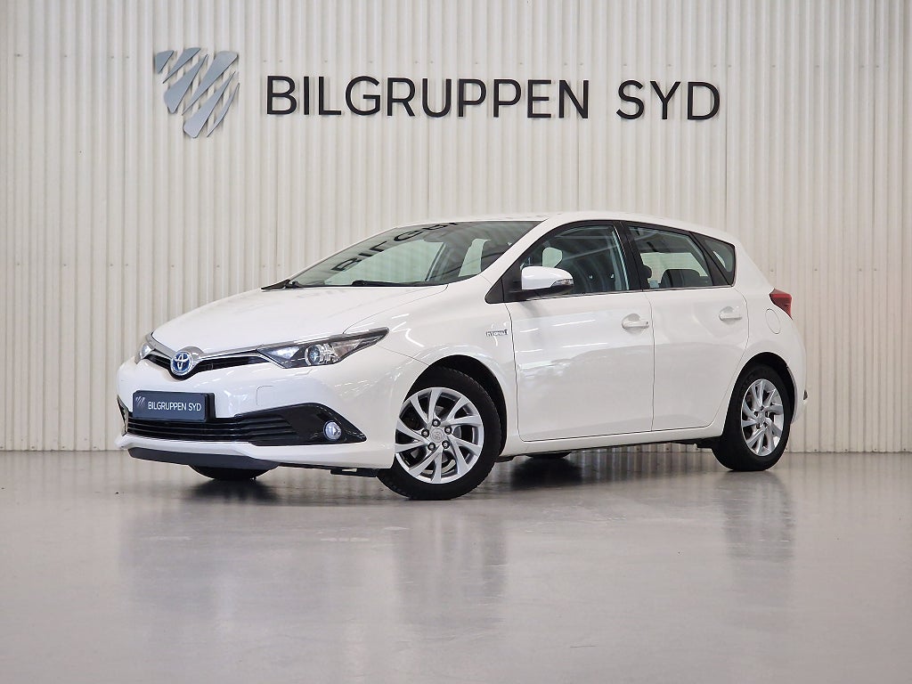 Toyota Auris Hybrid e-CVT Active|B-kamera|Nybesiktigad|