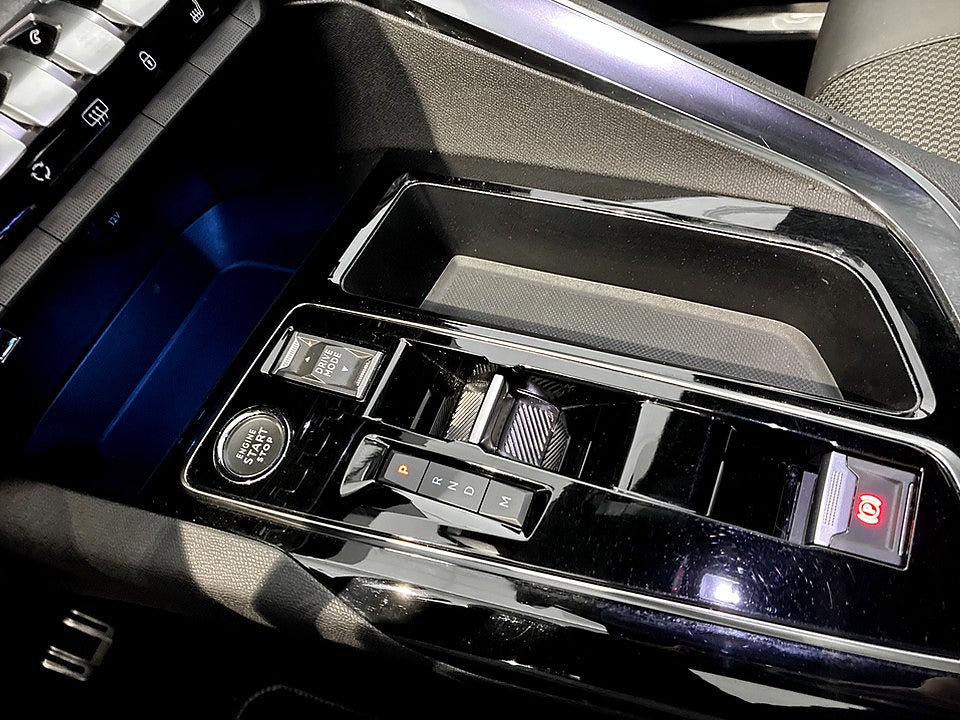 Bild på Peugeot 5008 GT 1.2 PT 130hk Aut 7-SITS MOTORISERAD BAKLUCKA BKAMERA