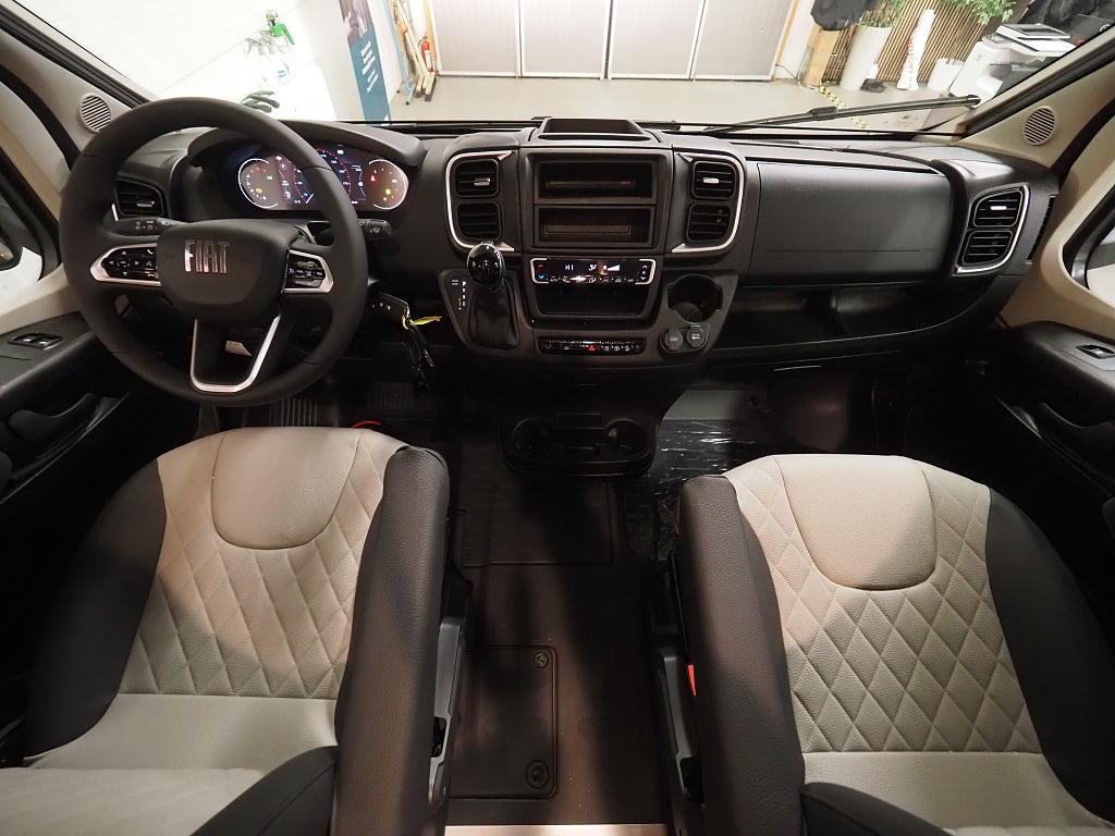 Weinsberg CaraSuite 650 MF AUT | 3500kg | Loungepaket