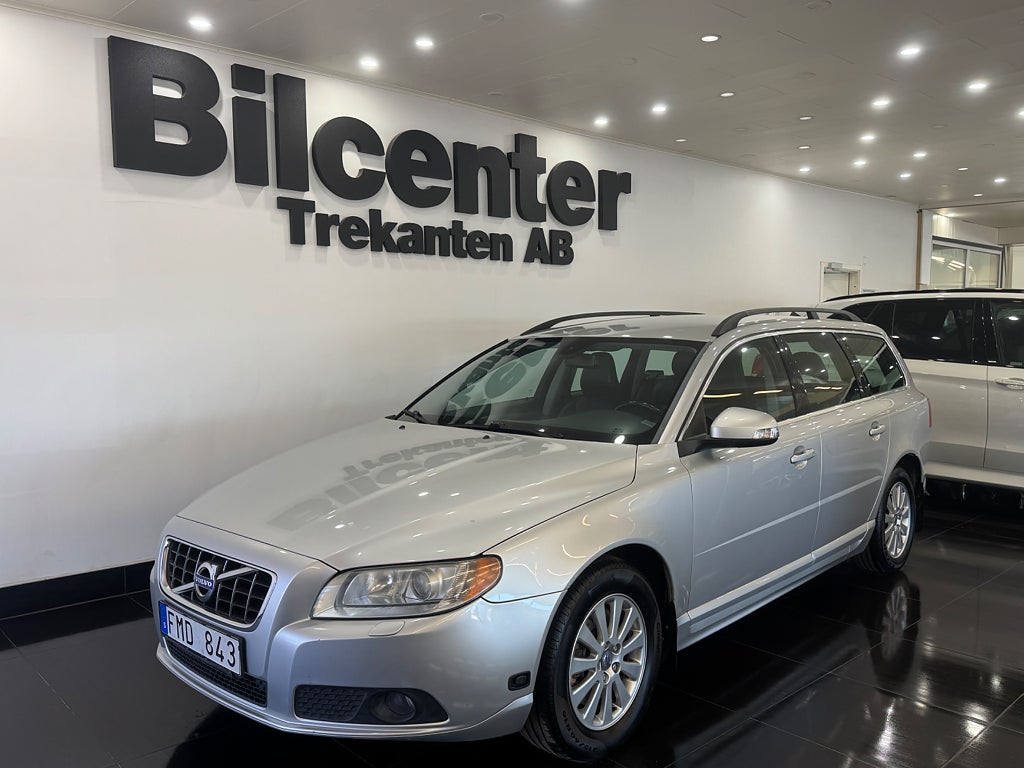Volvo V70 2.5FT Momentum Euro 4 Ny-Kamrem * Nyservad