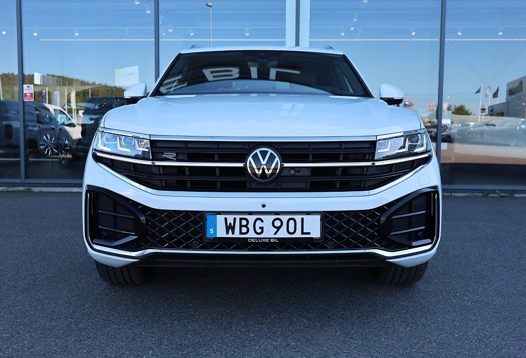 Volkswagen Touareg 3.0 V6 R-Line Innovation | HuD | 360° kamera | Drag