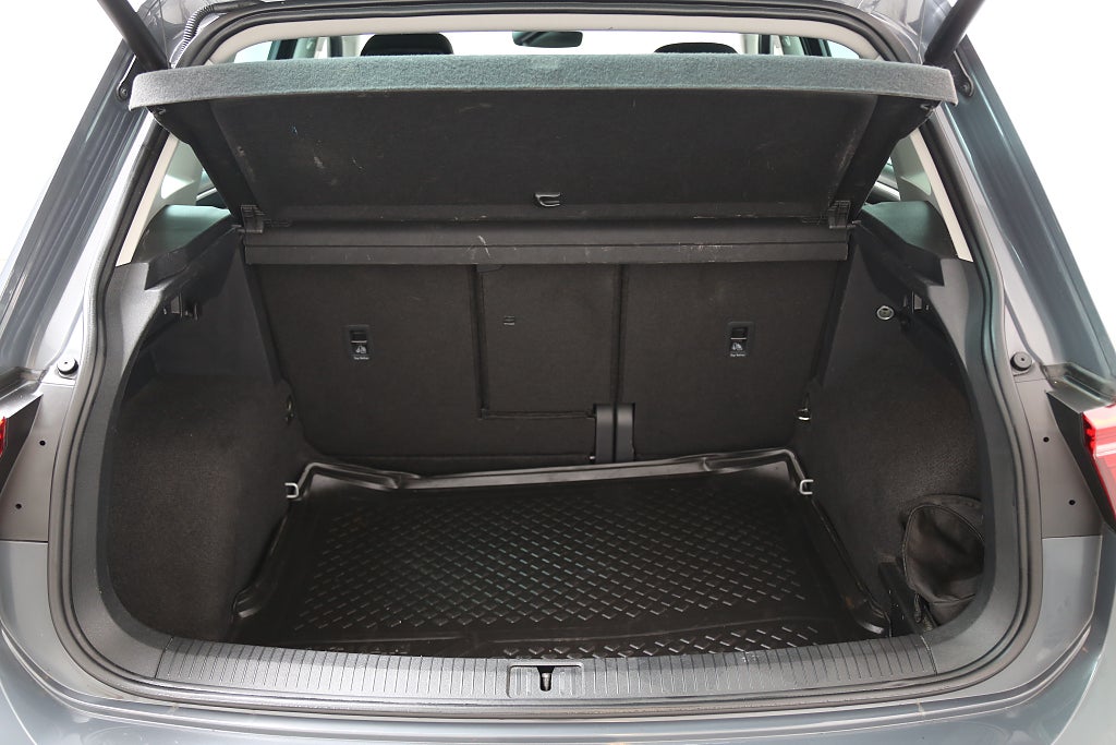 Volkswagen Tiguan 2,0 TDI 200hk 4Motion Elegance DSG Värmare Drag Leasbar