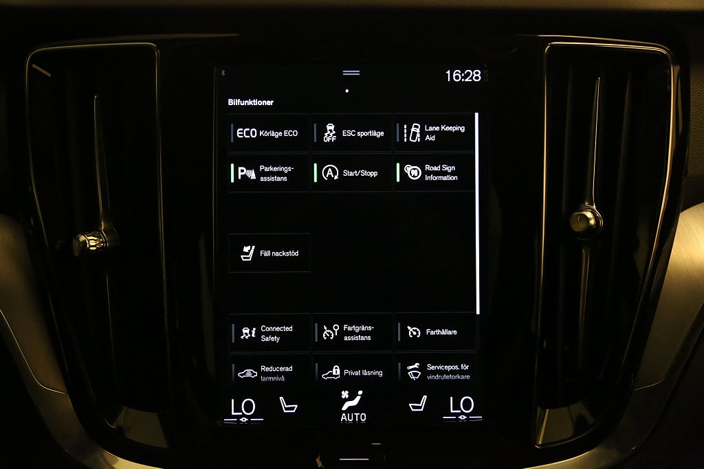 Volvo V60 D3 150hk Momentum Edition Aut Navi VOC Drag 2019