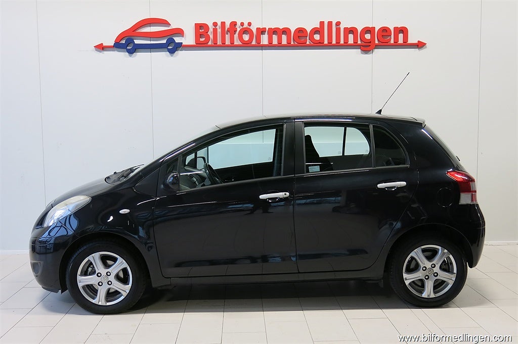 Toyota Yaris 1.33 VVT-i 101hk Sv-såld V-hjul