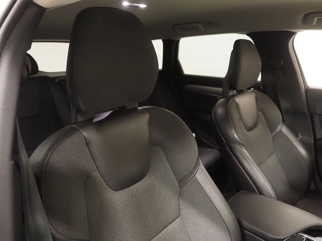 Volvo V90 T5 254hk Geartronic Momentum |Drag|Navi|Kamera| 2017