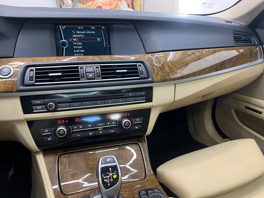 BMW 550I V8 4.4 408ch - BVA - CUIR - ACC - CAMÉRA DE RECUL - HI-FI PRO