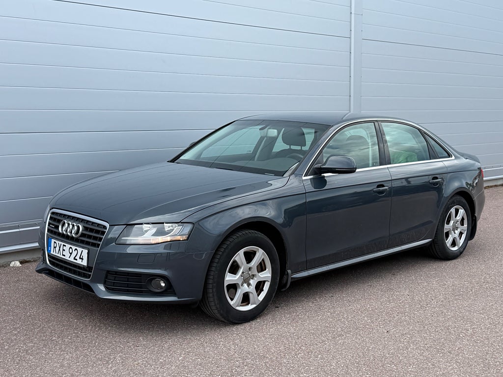 Audi A4 Sedan 2.0 TFSI quattro Nyservad