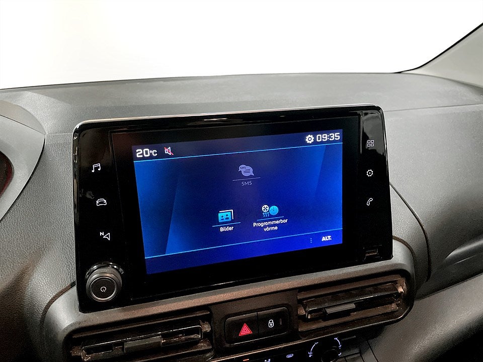 Bild på Peugeot Partner PRO Crew Cab BHDi 102hk - 5-SITS,DRAG,VÄRMARE