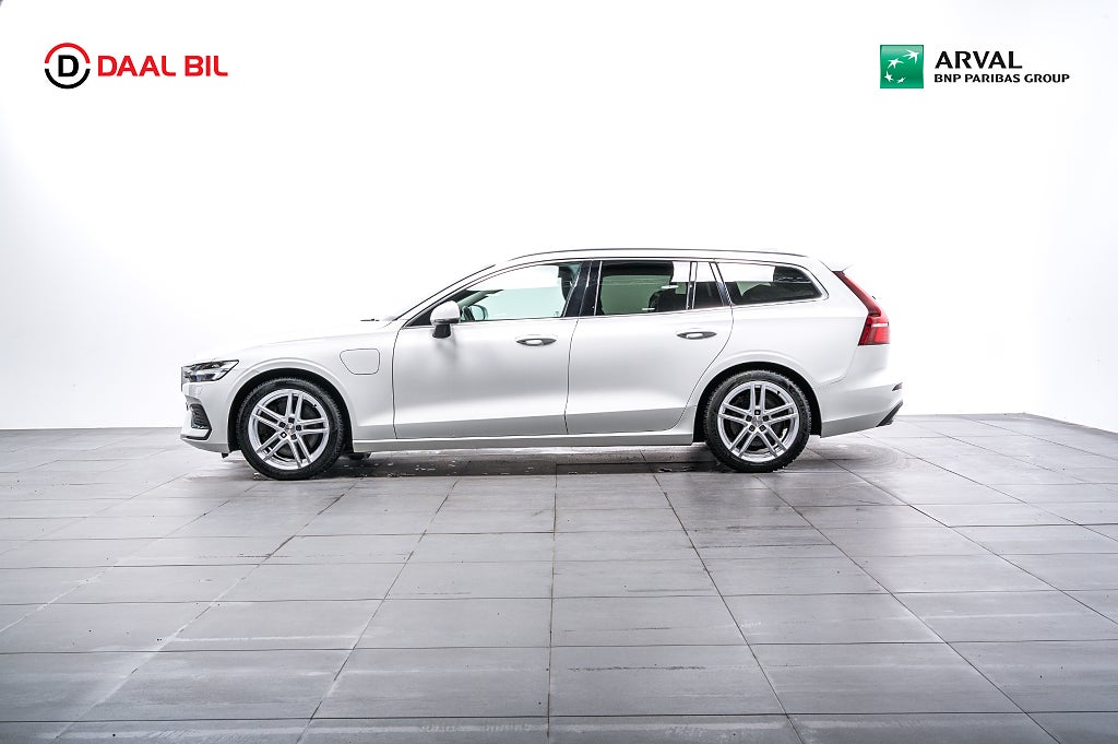 Volvo V60 RECHARGE T6 AWD 340HK INSCRIPTION H/K® DRAG B-KAM VÄRM