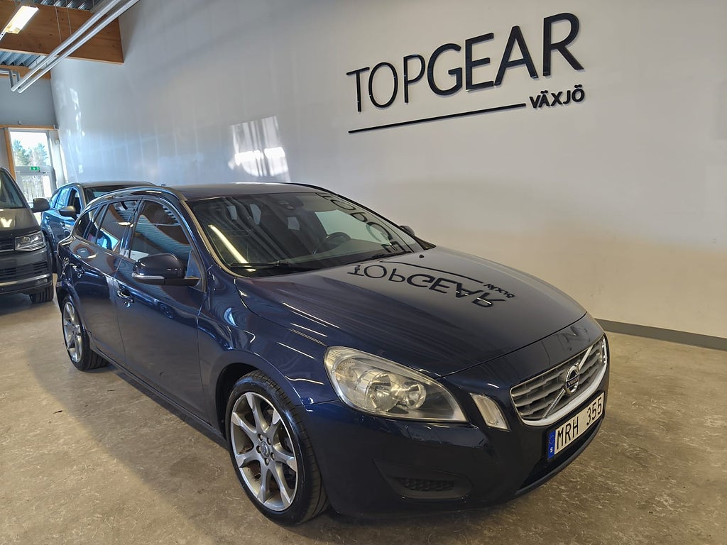 Volvo V60 D2 Kinetic Dragkrok Ocean Race Fälgar