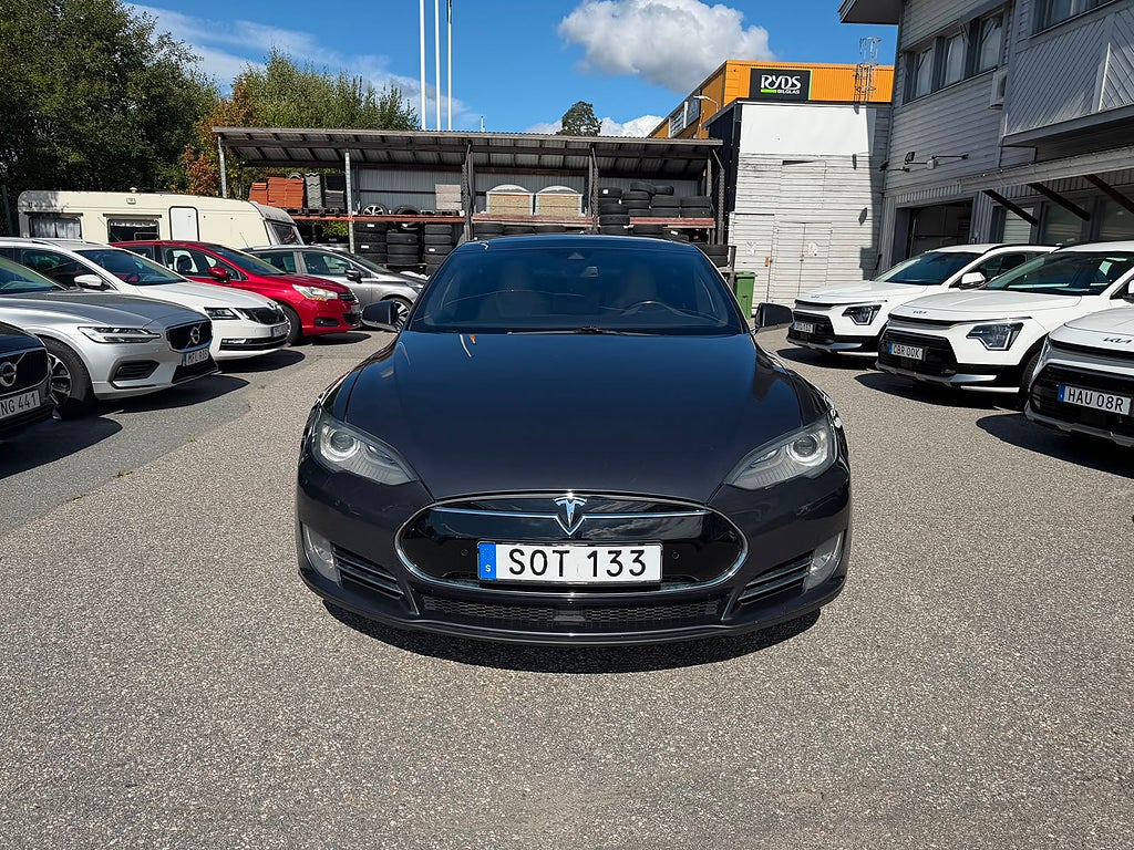 Tesla Model S P85D, 511hk, 2015