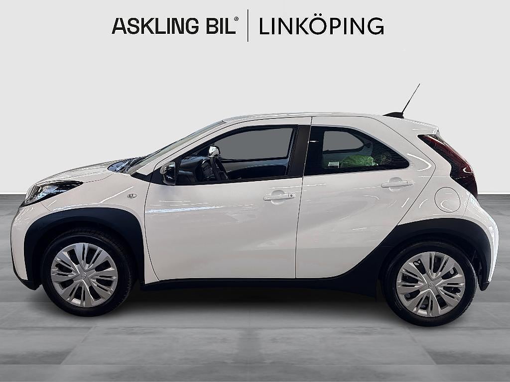 Toyota Aygo 2023 - miniatyr 3