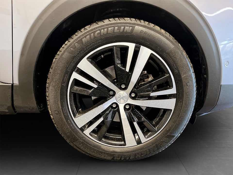 Bild på Peugeot 3008 GT 1.2 PT 130hk Aut - INK. TRYGGHETSPAKET