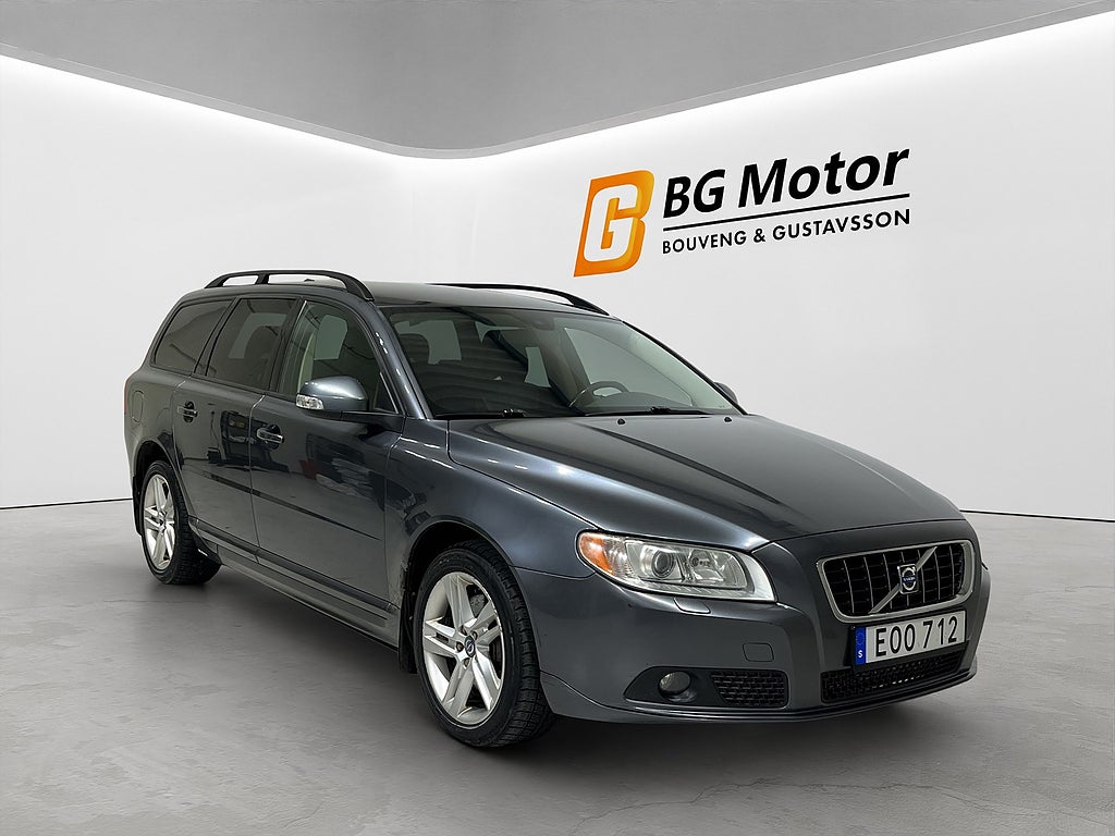 Volvo V70 D5 185hk Momentum Aut Nyservad/Värmare/Motorvärmare/AUX