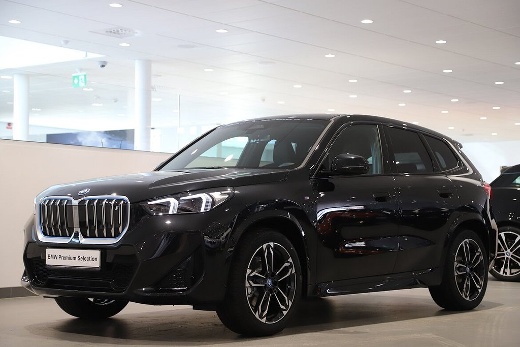 BMW iX1 xDrive30 M-sport 