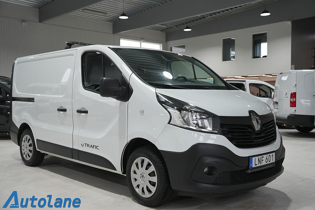 Renault trafic Skåpbil 2.9t 1.6 dCi Värmare,Dragkrok,Inredning,3-Sits