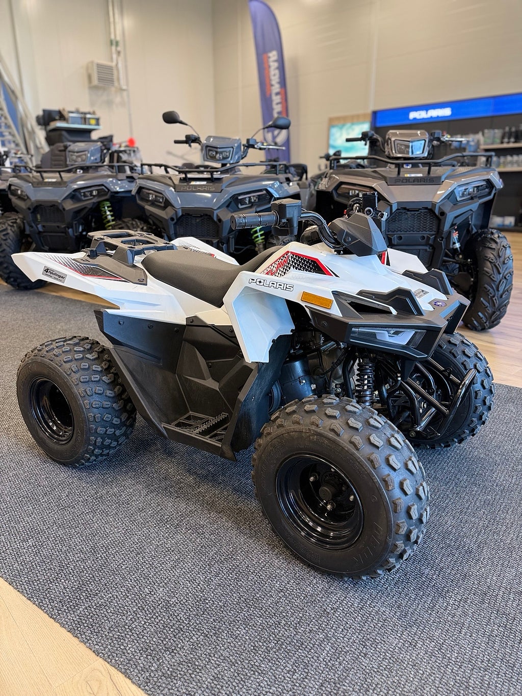 Polaris Outlaw 70 EFI 