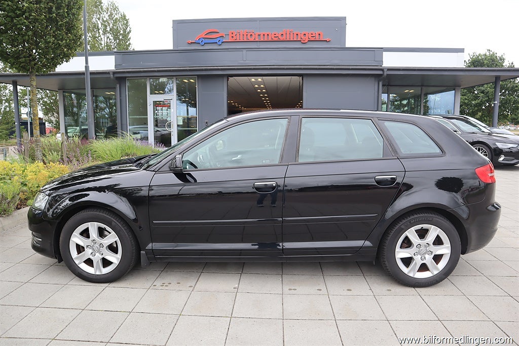 Audi A3 SPORTBACK 2.0 TDI FWD 140hk Automat Dragkrok