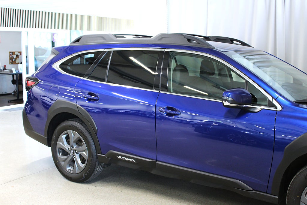 Subaru Outback 2.5 4WD 169HK XFuel Limited, Drag, Skinn, Navi