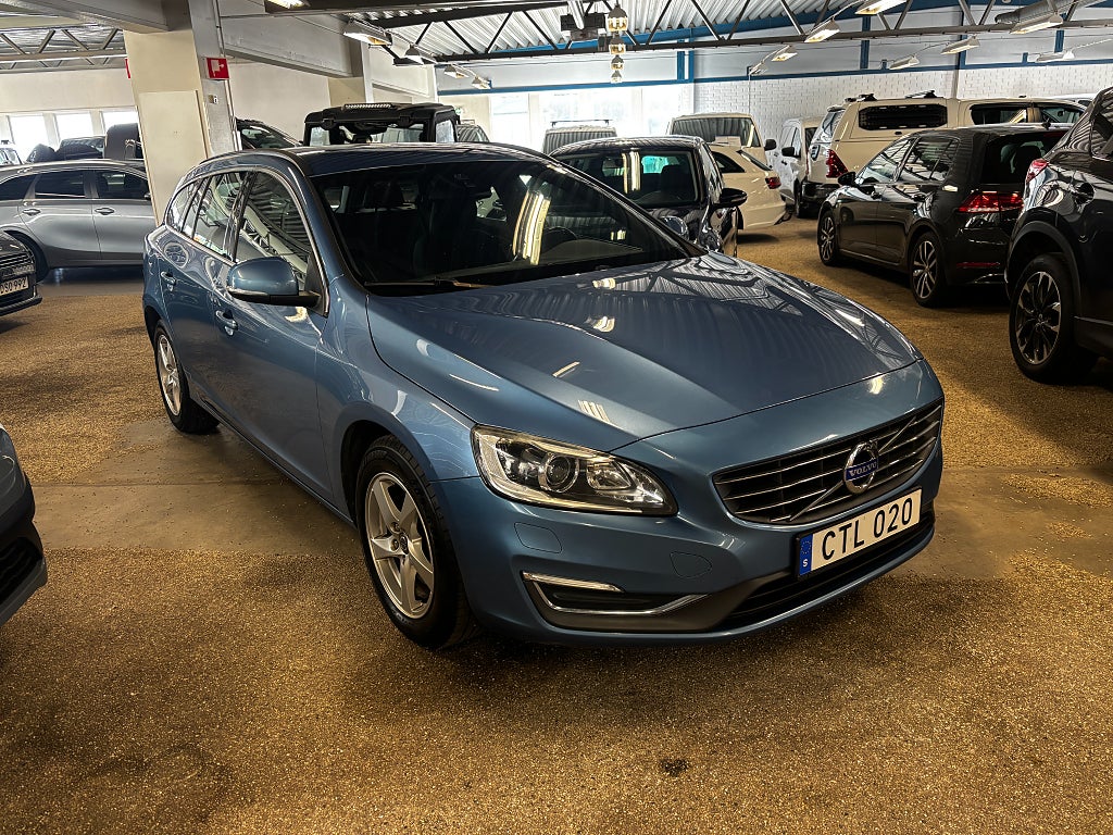 Volvo V60 D2 Your Momentum Euro 5 Drag