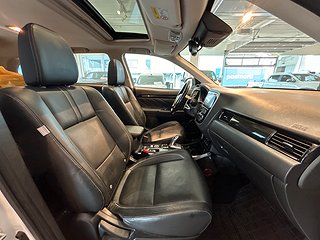 Mitsubishi Outlander PHEV Business Värmare/Pano/Skinn/360