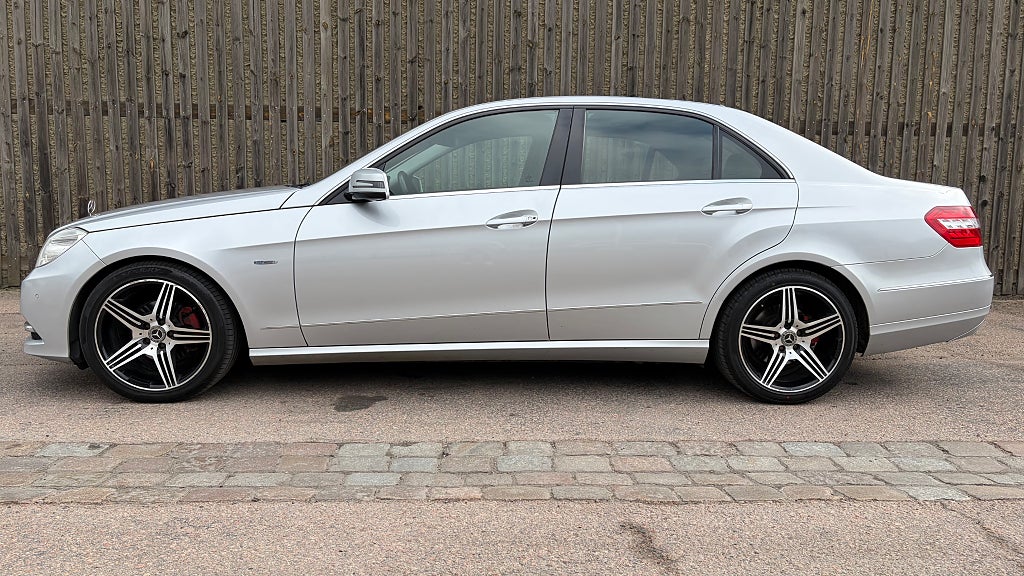 Mercedes-Benz E 220 CDI BlueEFFICIENCY 7G-Tronic Plus Avantgarde