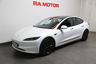 Sedan Tesla Model 3 1 av 31