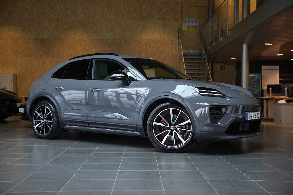 Porsche Macan 4S / 517 HK / 15 000kr laddning