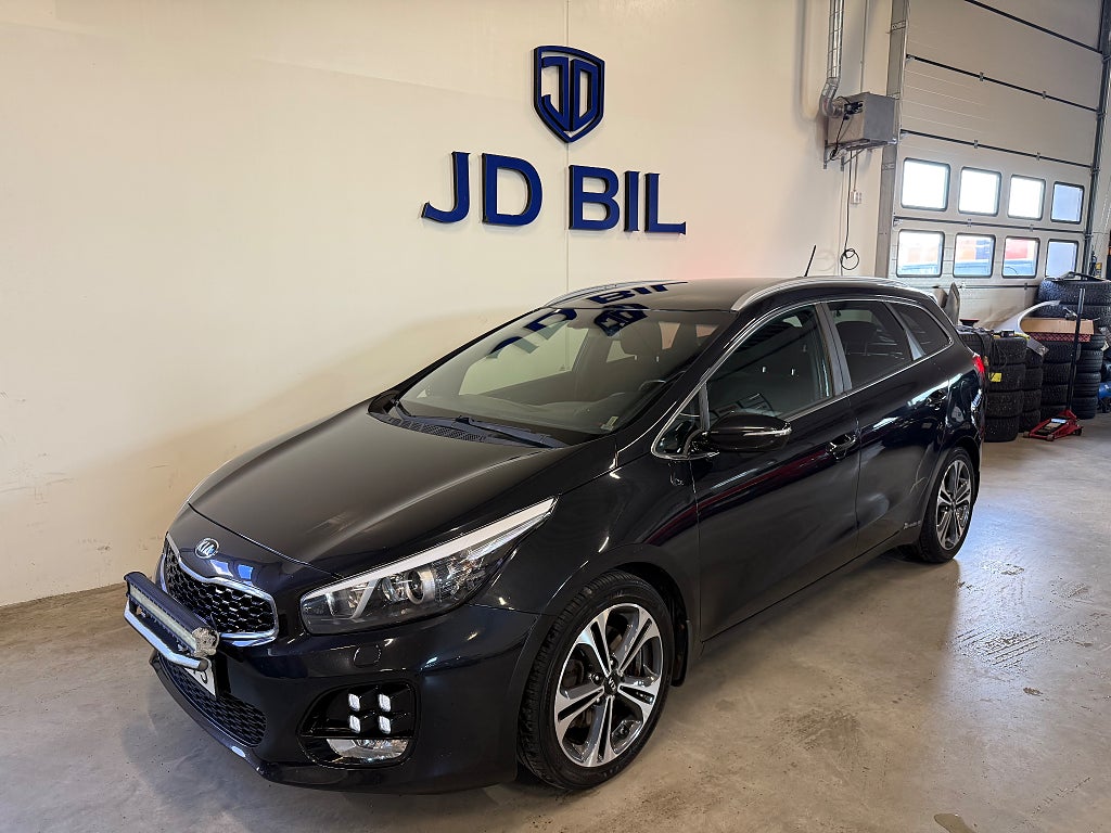 Kia Ceed cee'd_sw 1.6 CRDi GT-Line Drag Bkamera Navi Nyservad 