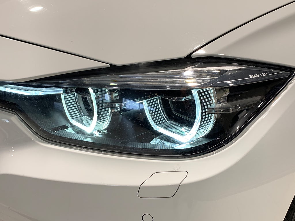 BMW 330e 258hk M Sport PHEV | H/K| Läder | Navi | 2018