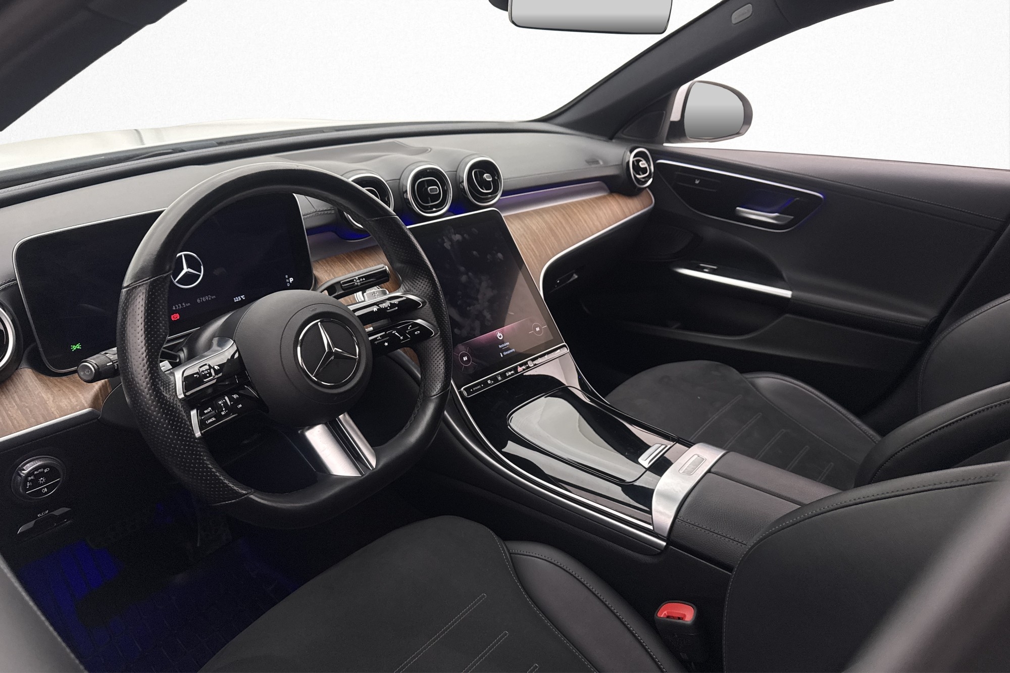 Mercedes-Benz C 220 d 200hk AMG Värm 2022, bild 6/51